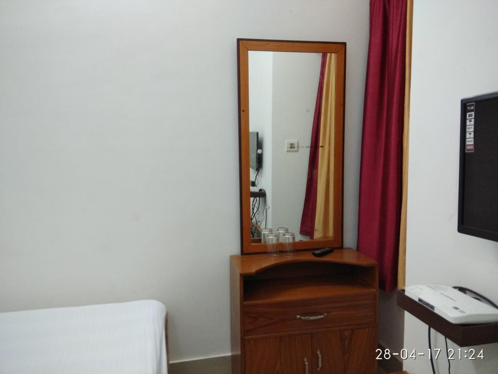 India Tours Only Kavita Guest House Bolpur Dış mekan fotoğraf
