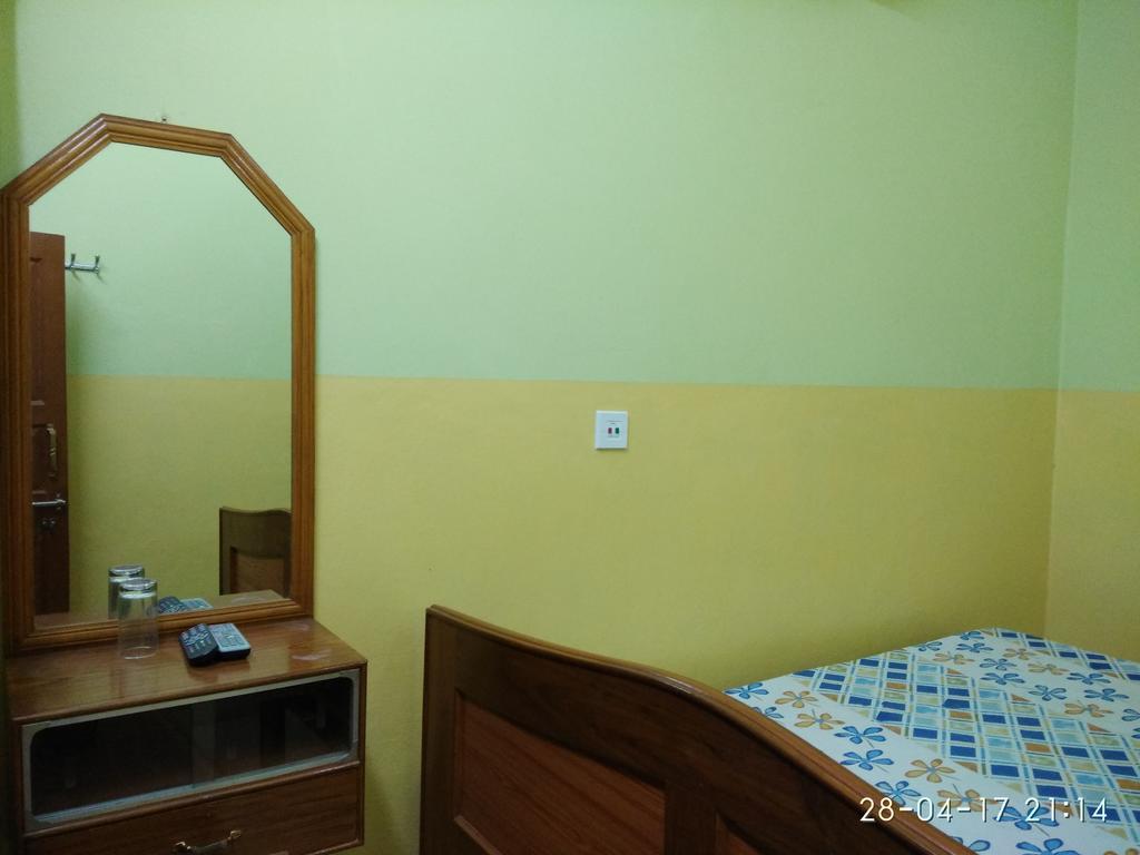 India Tours Only Kavita Guest House Bolpur Dış mekan fotoğraf